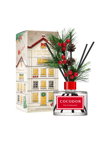 Cocodor Christmas Diffuser Santa's Little House 200ml - Pine & Cedarwood